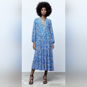 Zara Blue and White Patterned Long Sleeve Tiered Dress S
